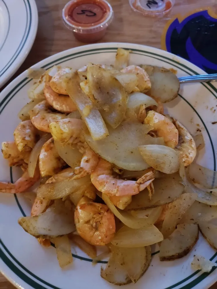 Steamed Shrimp with Potatoes & Onions